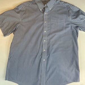 LL BEAN Men’s Large Wrinkle Resistant Button Up Shirt Short Sleeve Striped